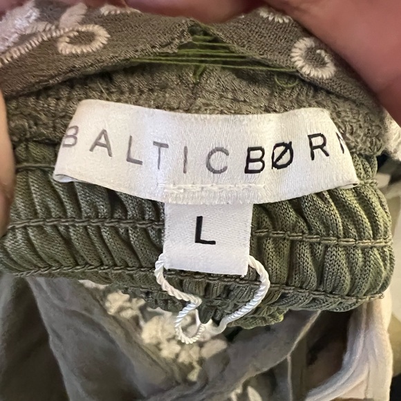 Baltic Born Floral Santa Fe Embroidered Boho Gauzy Maxi Dress Size Large - Picture 3 of 3